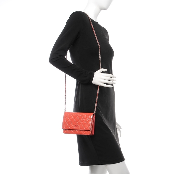 Authentic Chanel WOC Classic Wallet On Chain Patent Quilted Coral SHW - Picture 4 of 11